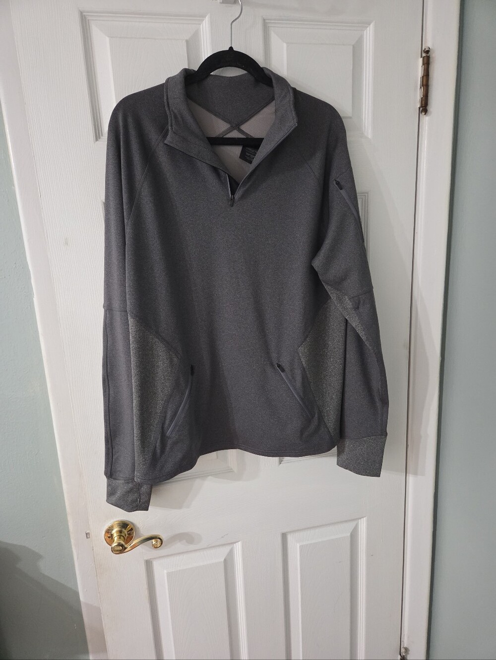 Hylete Men's Charcoal Gray Quarter-Zip Athletic Pullover.  L